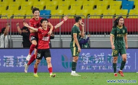 成皆蓉城再添别称国脚 杨明洋：30岁是追梦的首先