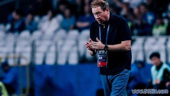 申花主证明斯卢茨基变了 变得心爱赛中多换东说念主了？