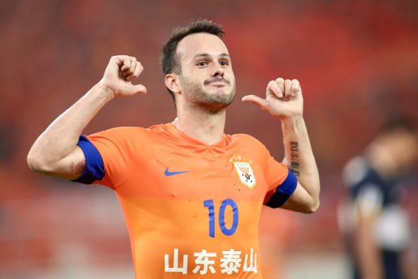 鲁媒：瓦科与泰山队的续约尚未实现共鸣，也有其他球队抛出橄榄枝