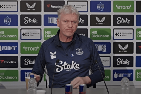 莫耶斯: 利物浦和当年弗格森时刻的曼联相同。准备好去绝杀