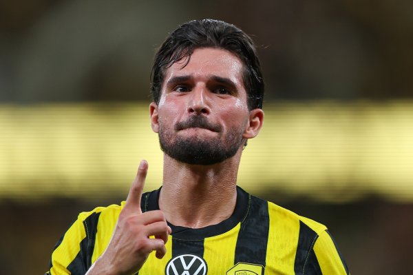 发展未达预期！27岁奥亚尔曾获枪手关切 远赴沙特身价现仅850万欧