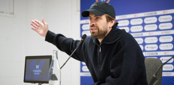 世体：因对助理裁判不悦，米兰德斯大推动皮克赛后卷入零乱