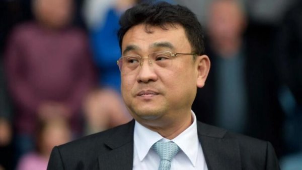 记者：尽管查西里辞职，但谢周三的球员本月仍然可能再次迟领工资