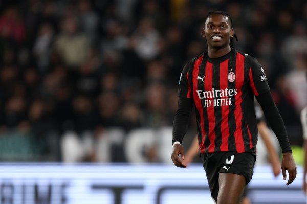 莱奥：阿莱格里帮了我好多，他很表现如何指引咱们这些年青球员