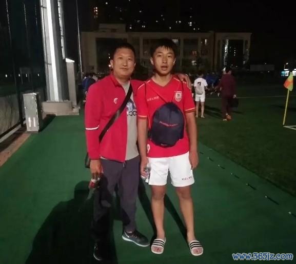 泰州队巴特“苏超”夺冠跋文忆父亲：我还在这条路上致力着