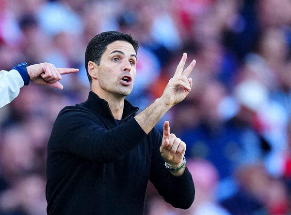 前利物浦后卫、太空体育评述员杰米·卡拉格绝不宽恕地月旦了枪手主帅阿尔特塔