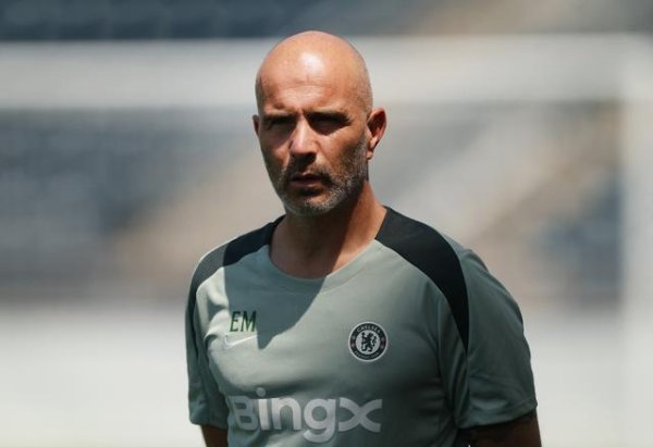 幸免马雷斯卡染黄邮报：切尔西助教奎瓦崇拜比赛时与裁判调换