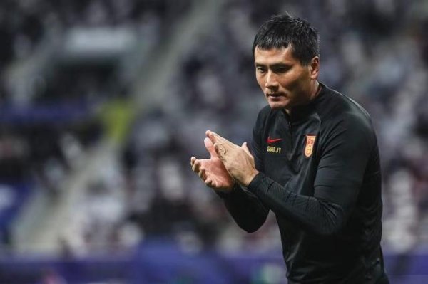 邵佳一赴成齐考试年青国脚 国足冬训时刻表仍难敲定