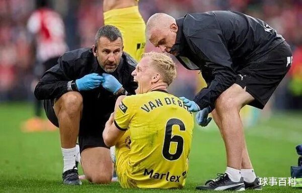 伤仲永! 曼联水货曾入围金球奖 如今28岁身价跌至500万