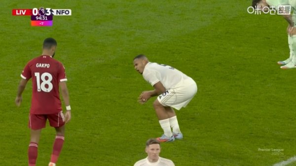 袼褙😱丛林中卫用裆部挡出基耶萨近距离爆射，忍着剧痛坚抓瞩目