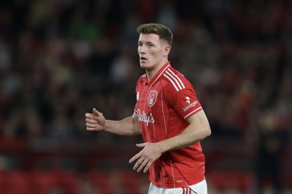 电讯报：曼联、纽卡特意丛林中场安德森，球员预测将被标价1亿镑