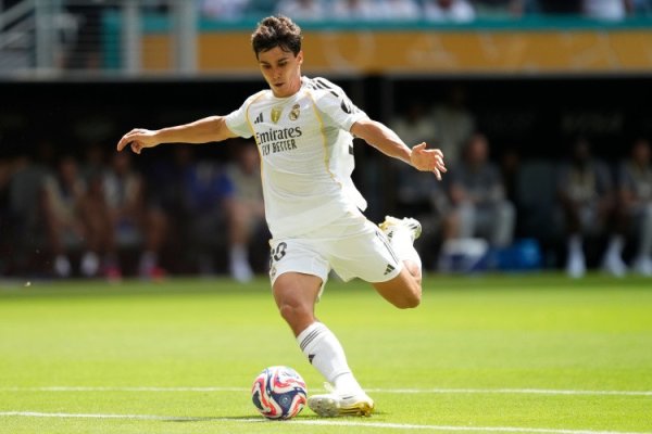 邮报: 若皇马愿在冬窗外租贡萨洛·加西亚, 布莱顿等英超球队挑升