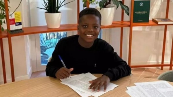 每体：巴萨U12小将已与耐克签约，受到牙东谈主扎哈维情切